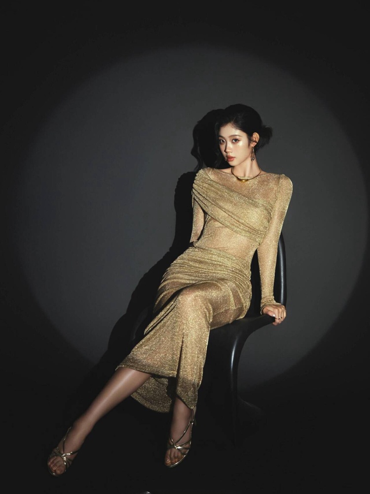 Personal Portrait Image Photo  - đánh giá và giá Ethnic Fashion Images