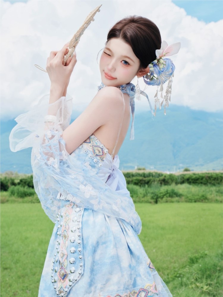 Women's suits with ethnic styl - đánh giá và giá Ethnic Fashion Shoot